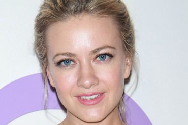 Meredith Hagner Wiki, net worth. Who is Wyatt Russell fiancée?