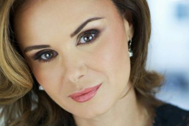 Who is Keegan Connor Tracy? Wiki, measurements, net worth