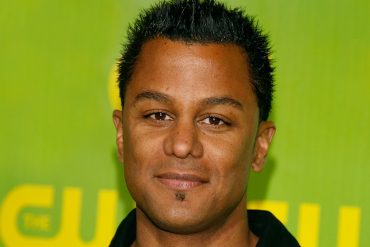 Where is Yanic Truesdale from? Accent, Partner, Nose Job, Wiki